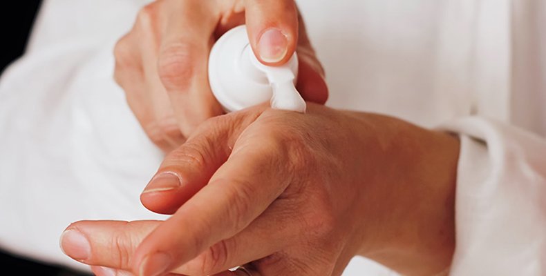 How Sustainable Ingredients Are Transforming the Cosmetic Industry